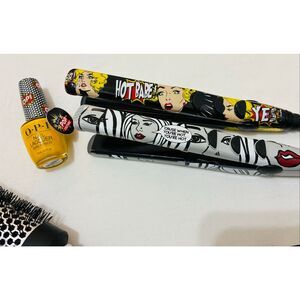 Paul Mitchell Pop Art Travel Set Smoothing Iron and Mini Crimp